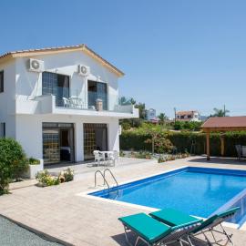 Savvas Villa, hotel a Argaka