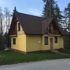 Chata Oravská Priehrada, hotel di Namestovo
