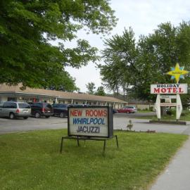 Holiday Motel, hotel em Orillia
