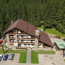Conacul Ursului, hotel din Cumpăna