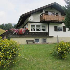 Gästehaus Marlies, hótel í Hirschegg
