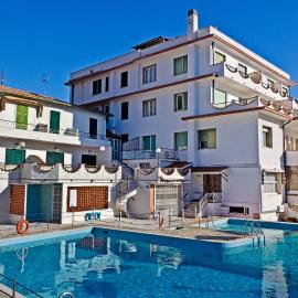 Hotel Ariston Montecarlo, hotel en San Remo