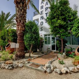 Renos Apartments, hotel a Polis Chrysochous
