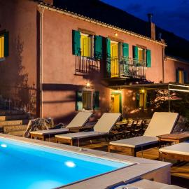 Iconic Villas - Villa Rosa