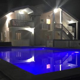 Apartments Vila Lazarevic, hotel in Tivat