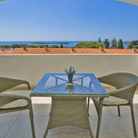 Violeta Hvar, ξενοδοχείο στο Χβαρ