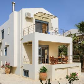 Villa Giannis, hotel in Almyrida