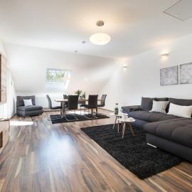 Miralior Apartment Mainz - 110m2, Terrasse und Parkplatz - ideal für Gruppen und Familien、マインツのホテル
