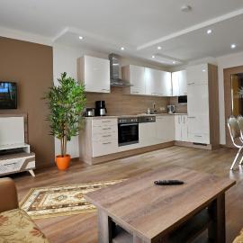 Sunshine Apartments - Great Mountain View
