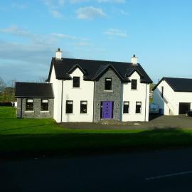 Ballygally seaview apartment, Hotel in Carncastle