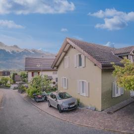 Ferienwohnung für zwei Personen mit Küche، فندق في تريزين