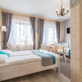 Pod Jesionami, hotel a Chochołów