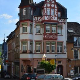 BG Living & Hosting - Stilvolles Jugendstilhaus am Marktplatz - Top-Lage im Zentrum, hotel a Traben-Trarbach