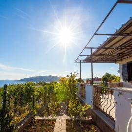 Villa Petar, hotel in Okrug Donji