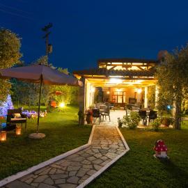 Pension Maria – hotel w mieście Astris