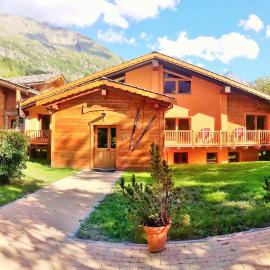 Chalet Alpina Hotel & Apartments, hotel v destinácii La Thuile