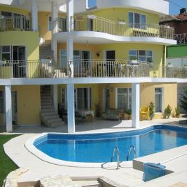Eli Guest House, hotel in Balchik