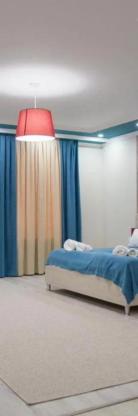 Mirage Hotel, Hotel in Berehowe