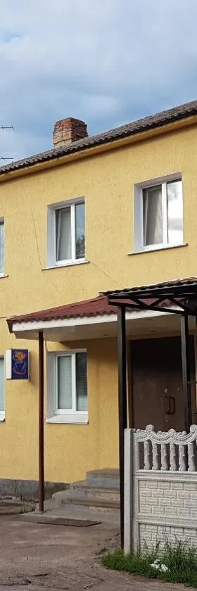Glamour Hotel, Hotel in Luhyny