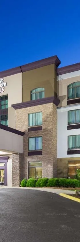 Best Western Plus Birmingham Inn & Suites, Hotel in Birmingham
