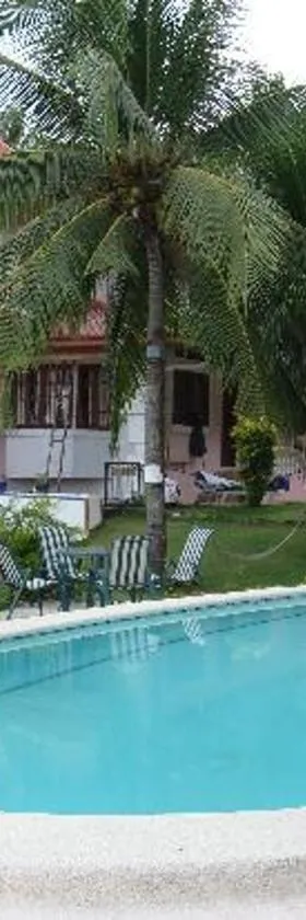 Las Flores Beachside Hotel, Hotel in Catmon