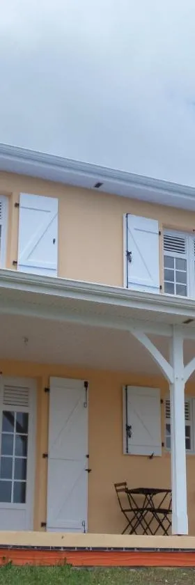 Les Hauts des Anses - 5mn plages en voiture, Hotel in Les Anses-dʼArlets