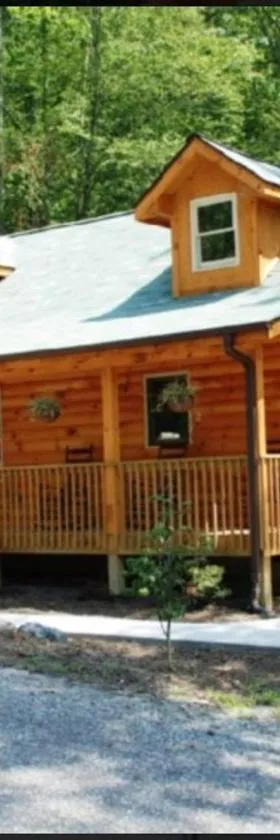 山間小屋 Susitna River Lodging, Backwoods Cabins（タルキートナ