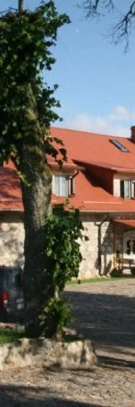 Ūdensdzirnavas, Hotel in Strazde