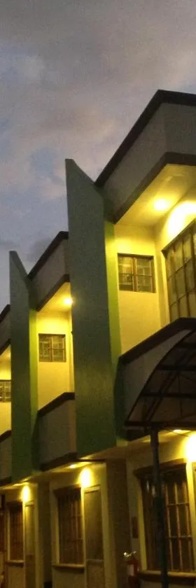 Danel Pensionne House, Hotel in Tacloban