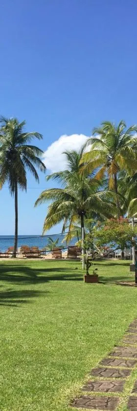 Imperatrice Village - Résidence sur la plage, Hotel in Les Trois-Îlets