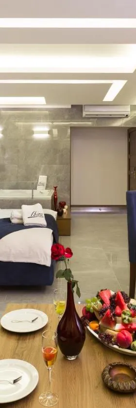 Ibiza Hotel，朱尼耶的飯店