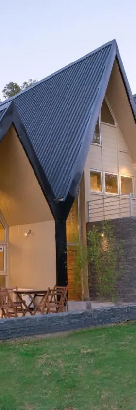 Qi Casas de Río, Hotel in Santa Ana