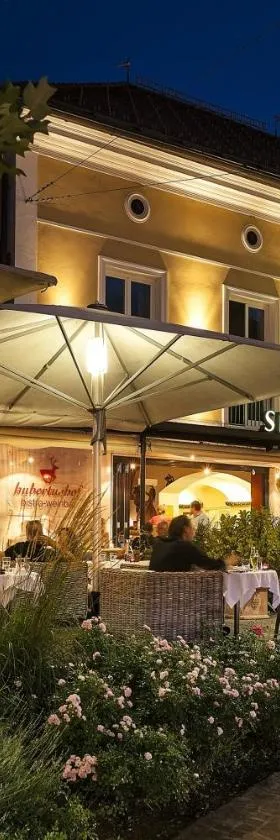 Seehotel Hubertushof, Hotel in Velden am Wörthersee