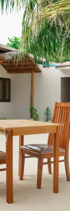 The Castaway retreat, Hotel in Feridhoo