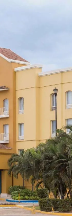 Baymont by Wyndham Lazaro Cardenas, Hotel in Lázaro Cárdenas
