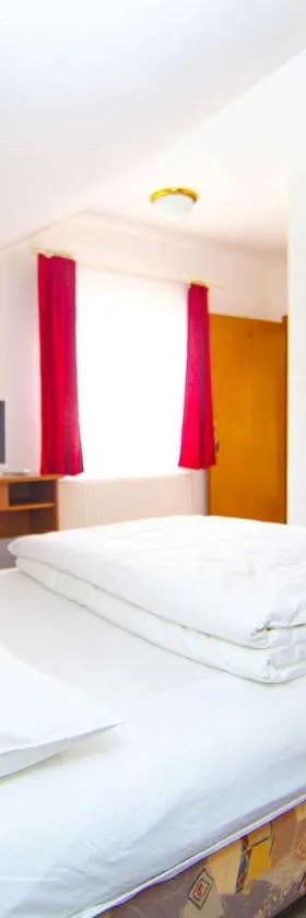 Hard Rock Rooms for two, Hotel in Livno