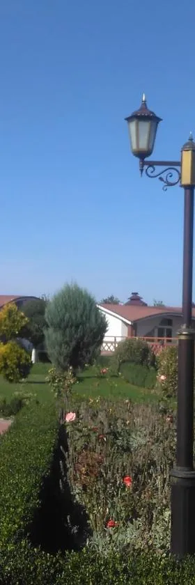 ГРК Золота Підкова, Hotel in Chupyra