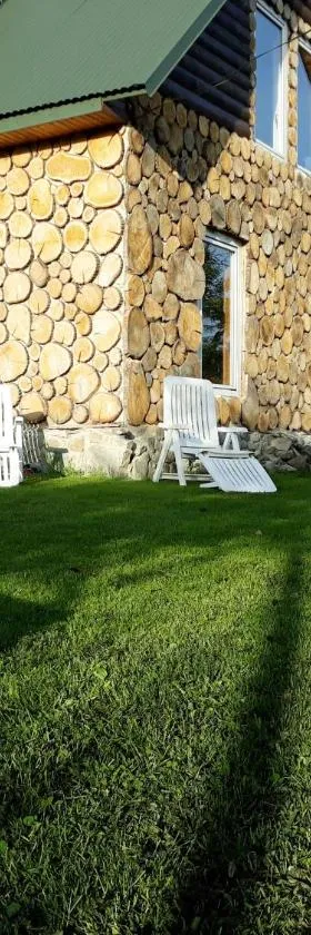Eco Resort Nad Karpatamy, Hotel in Hrobyshche