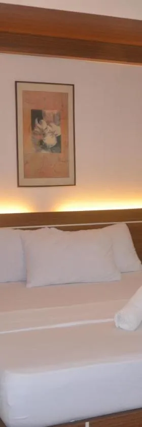 Robinland Vacation Home, Hotel in Badian