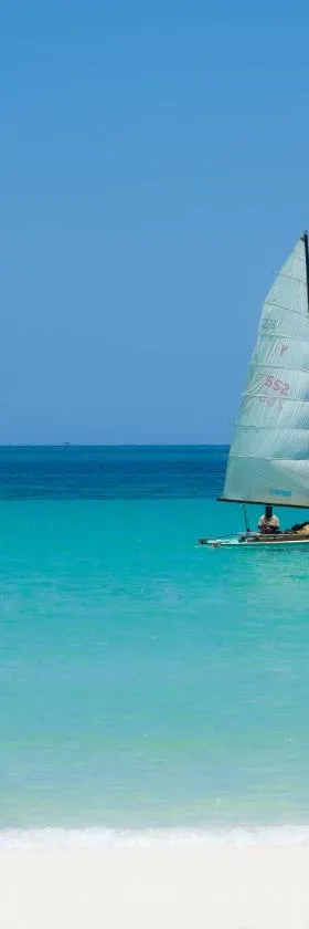 Secret Cabins at Firefly Beach Cottage, Hotel in Negril