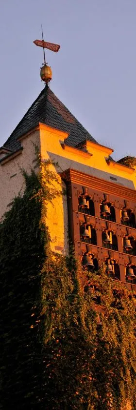 Breuer's Rüdesheimer Schloss, Hotel in Rüdesheim am Rhein