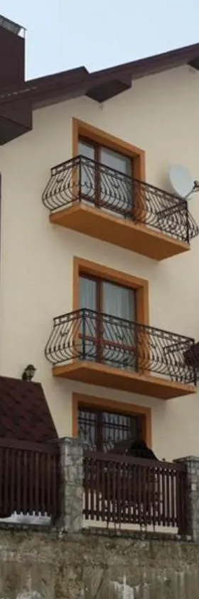 Садиба у Вишкові, Hotel in Vyshkiv