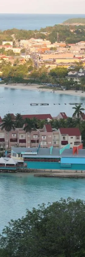 Penthouse On The Ridge, Hotel in Ocho Rios