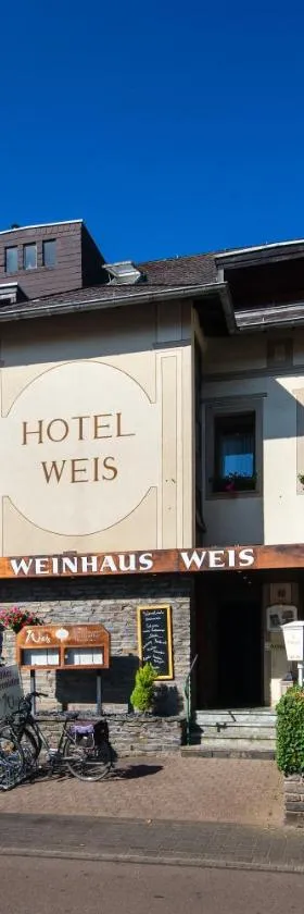 Hotel Weinhaus Weis, Hotel in Leiwen