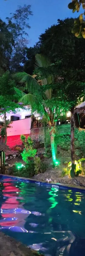 Blue Ribbon Dive Resort, Hotel in Mabini