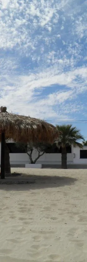 #35 Bungalow Seaside Hotel & Victors RV Park, Hotel in San Felipe