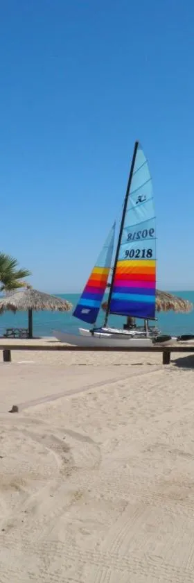 #40 Bungalow Seaside Hotel & Victors RV Park, Hotel in San Felipe