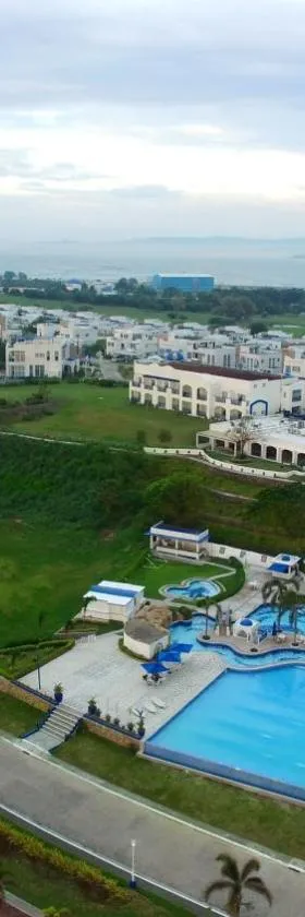 Thunderbird Resorts - Poro Point, Hotel in San Fernando