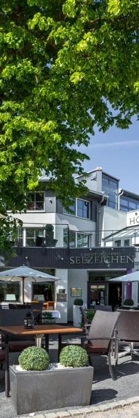 Hotel Künstlerquartier Seezeichen, Hotel in Ahrenshoop