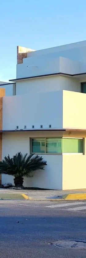 Suites Lagunas, Hotel in Colima